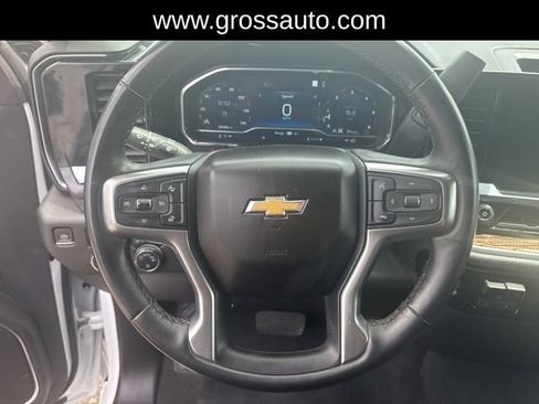 Used 2023 Chevrolet Silverado 1500 LT AWD/4WD image 19