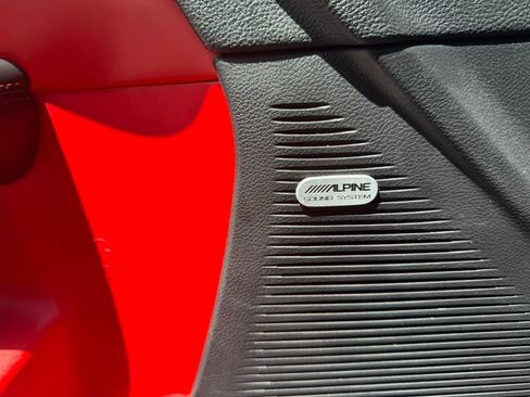Used 2015 Dodge Challenger R/T Scat Pack w/ Leather Interior Group RWD image 15