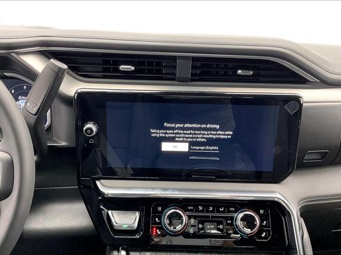 New 2026 GMC Sierra 2500 Denali w/ Denali Reserve Package image 7