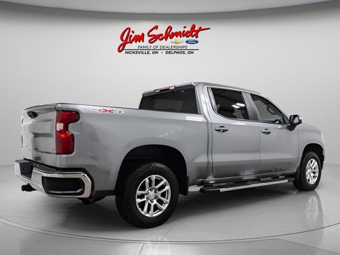 Used 2023 Chevrolet Silverado 1500 LT AWD/4WD image 6