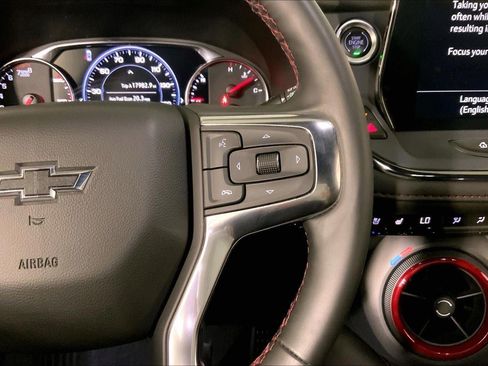 Used 2025 Chevrolet Blazer RS w/ Driver Confidence II Package AWD/4WD image 20