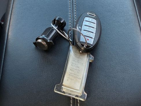 Used 2025 Nissan Altima 2.5 SV image 22