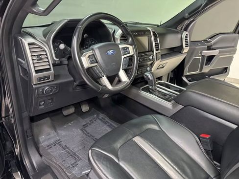 Used 2019 Ford F150 Platinum w/ Equipment Group 701A Luxury AWD/4WD image 14