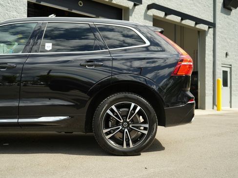 Used 2021 Volvo XC60 T8 Inscription Expression w/ Protection Package Premier image 12