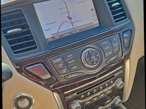 Used 2015 Nissan Pathfinder SL w/ SL Premium Package image 13