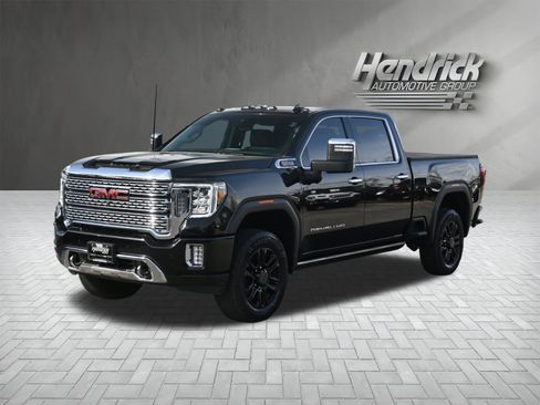 Used 2021 GMC Sierra 2500 Denali w/ Denali Black Diamond Edition AWD/4WD image 5