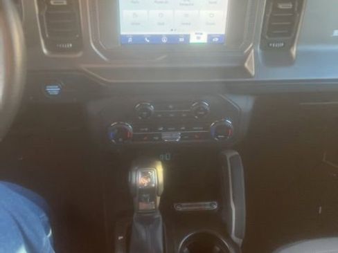 Used 2023 Ford Bronco Outer Banks image 8