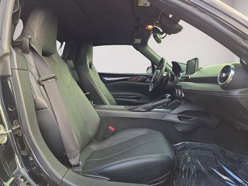Used 2023 MAZDA MX-5 Miata Grand Touring RWD image 16