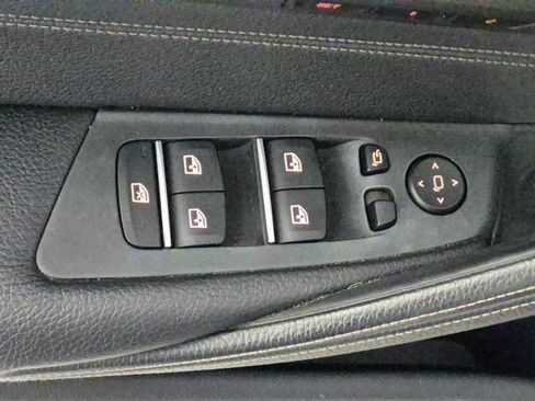 Used 2017 BMW 530i xDrive image 14