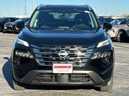 New 2026 Nissan Rogue SV w/ SV Premium Package image 3