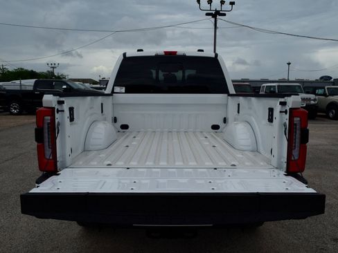 New 2026 Ford F250 Platinum image 21