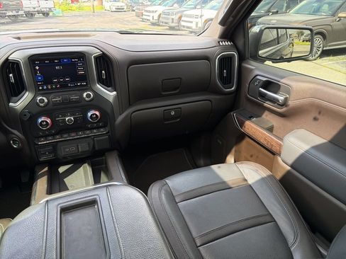 Used 2021 GMC Sierra 1500 Denali w/ Denali Ultimate Package AWD/4WD image 21