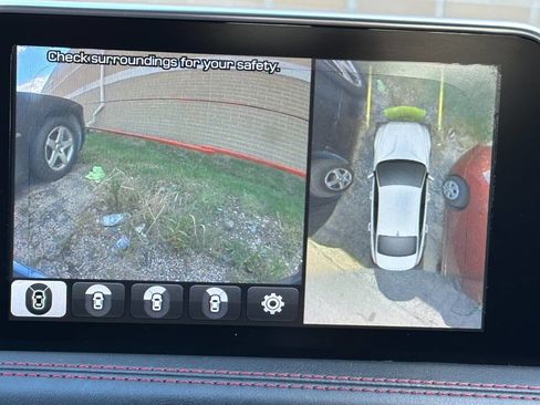 Used 2019 Genesis G70 2.0T Advanced w/ Sport Package image 43