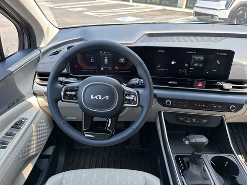 New 2026 Kia Carnival EX image 27