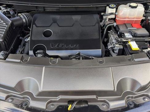 Used 2022 Chevrolet Traverse High Country w/ LPO, Cargo Package image 24