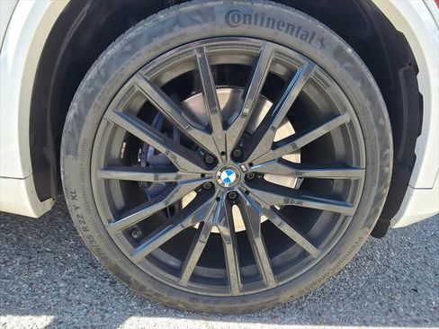 Used 2021 BMW X5 M50i w/ Executive Package AWD/4WD image 33