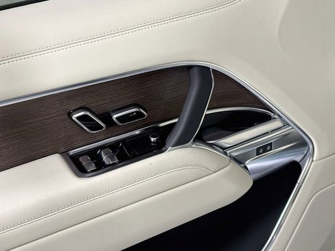 New 2026 Land Rover Range Rover SE AWD/4WD image 23