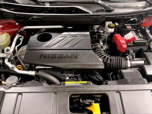 Used 2024 Nissan Rogue SV w/ SV Premium Package image 30