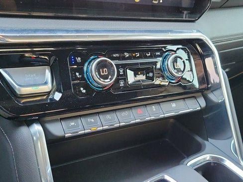 Used 2025 GMC Sierra 1500 Denali w/ Denali Reserve Package image 25