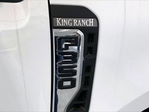 Used 2025 Ford F350 King Ranch image 9