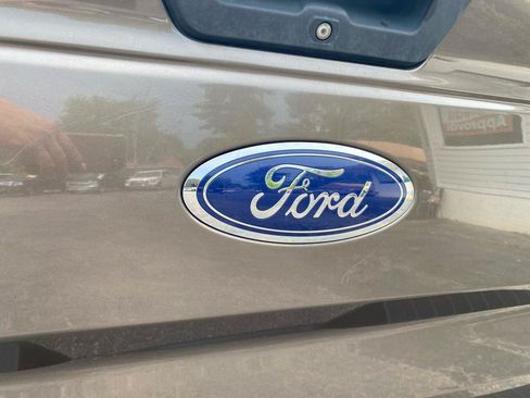 Used 2015 Ford F150 XLT w/ Equipment Group 302A Luxury AWD/4WD image 22