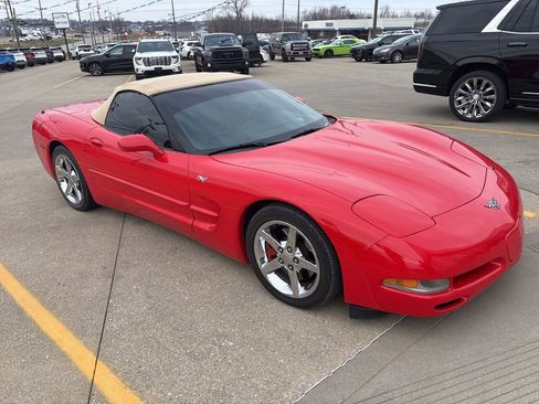 Used 2003 Chevrolet Corvette Convertible w/ Preferred Equipment Group1 image 2