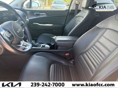 Certified 2023 Kia Sportage SX image 4