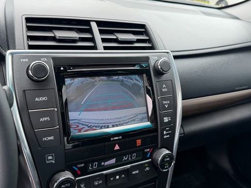 Used 2017 Toyota Camry XLE FWD image 21