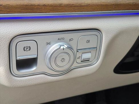Used 2025 Mercedes-Benz GLE 350 4MATIC image 15