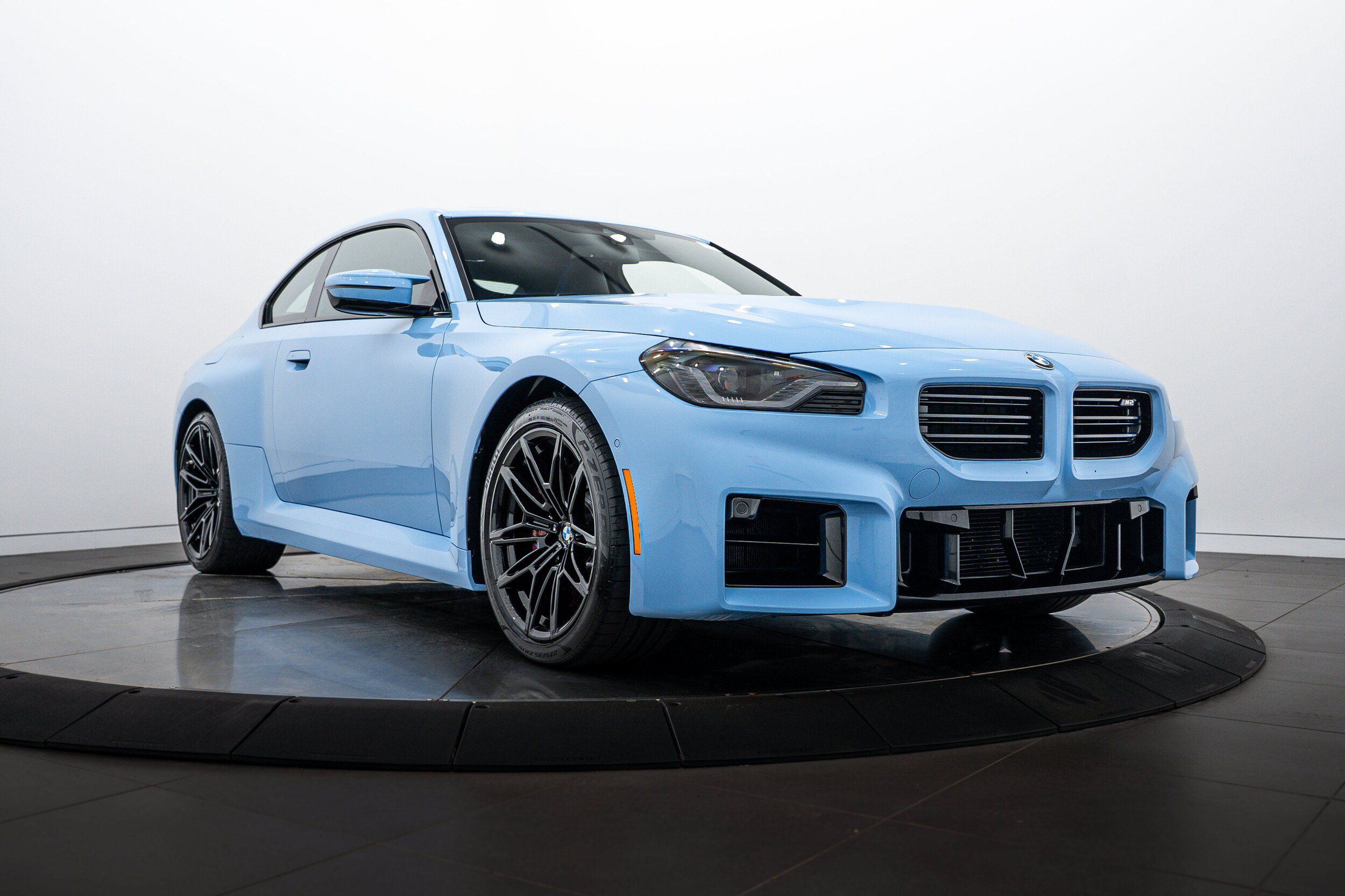 Used 2023 BMW M2 RWD image 1