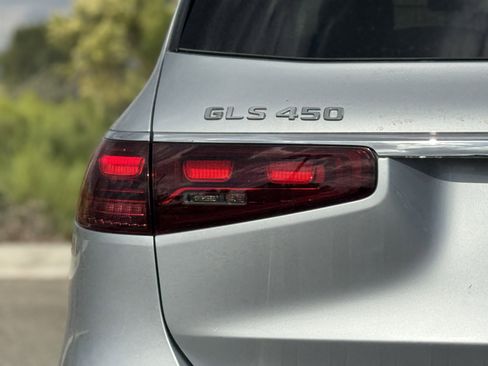 New 2025 Mercedes-Benz GLS 450 4MATIC image 11