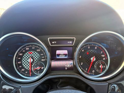 Used 2018 Mercedes-Benz GLE 350 GLE 350 Sport Utility 4D w/ Parking Assist Package image 19