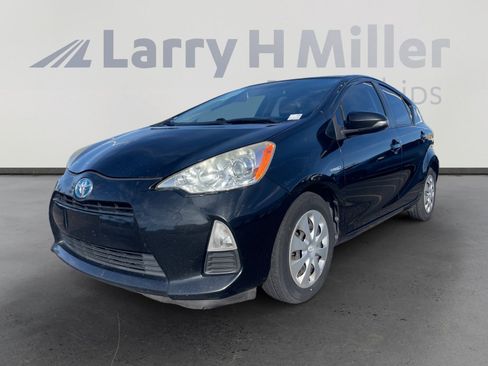Used 2014 Toyota Prius C Two image 1
