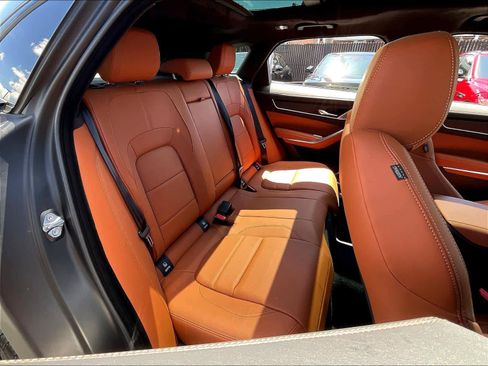 New 2026 Jaguar F-PACE R-Dynamic S image 27