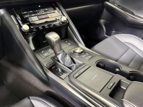 Used 2025 Lexus IS 500 w/ Accessory Package 2 RWD image 16
