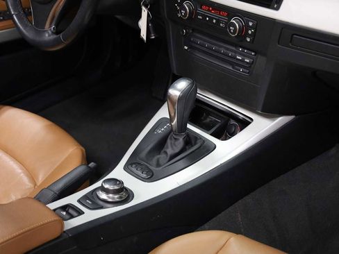 Used 2007 BMW 335i Convertible image 18