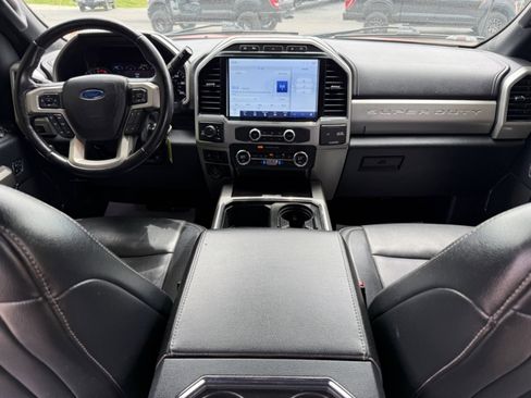 Used 2022 Ford F250 Lariat w/ Lariat Value Package AWD/4WD image 9