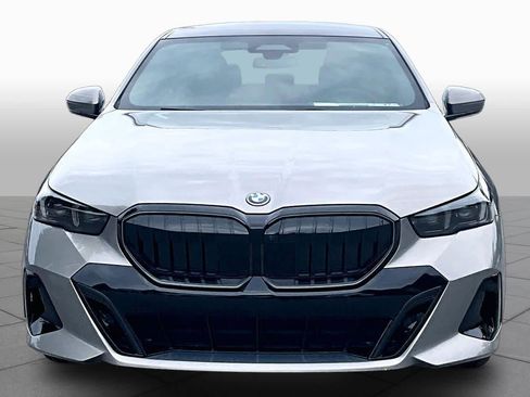 New 2027 BMW 550e xDrive w/ Executive Package AWD/4WD image 3