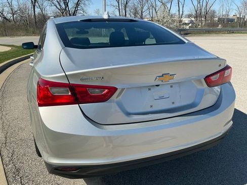 Used 2016 Chevrolet Malibu LT image 10