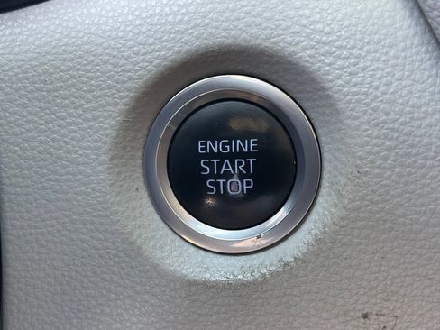 Used 2022 Toyota Corolla LE FWD image 23