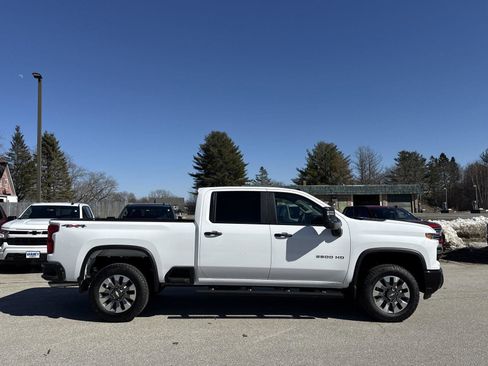 New 2026 Chevrolet Silverado 2500 Custom w/ Custom Value Package image 8