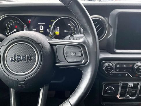 Used 2023 Jeep Wrangler Unlimited w/ Cold Weather Group AWD/4WD image 26