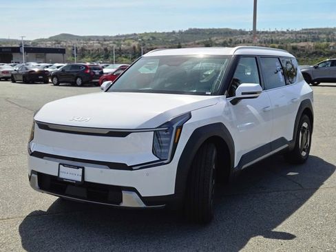 New 2026 Kia EV9 Wind AWD/4WD image 12