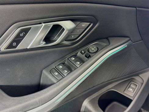 Used 2022 BMW 330i xDrive 330i xDrive w/ Premium Package image 21