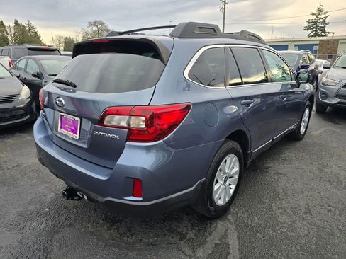 Used 2015 Subaru Outback 2.5i Premium image 5