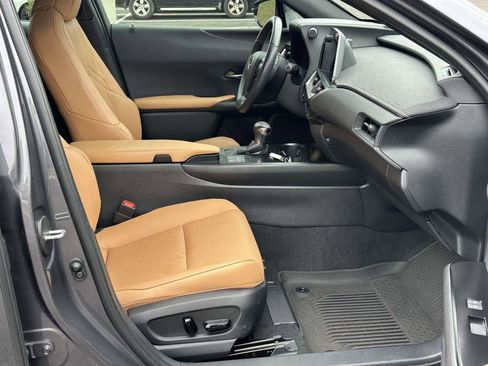 Used 2023 Lexus UX 250h FWD w/ Accessory Package (Z2) image 6