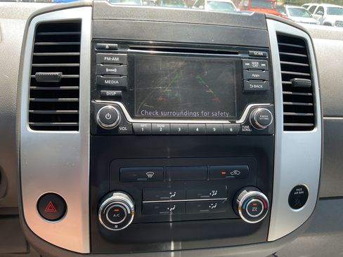 Used 2016 Nissan Frontier SV AWD/4WD image 18