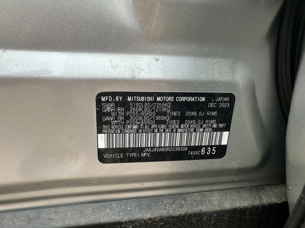 Used 2024 Mitsubishi Outlander SE AWD/4WD image 9