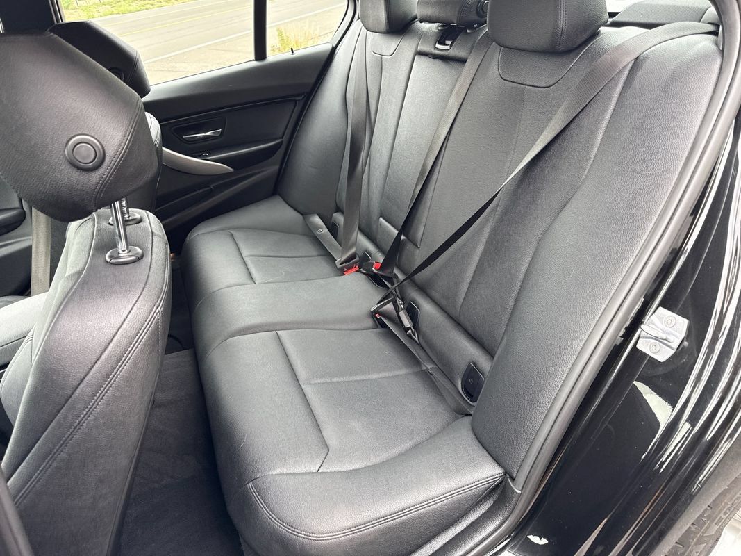 Used 2017 BMW 330i Sedan RWD image 58