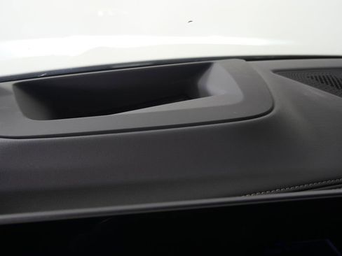 Used 2025 BMW X6 xDrive40i image 19